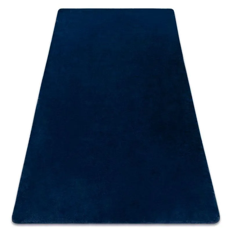 Jak dobrać idealny dywan do granatowej kanapy? Ciekawe porady dla Twojego wnętrza