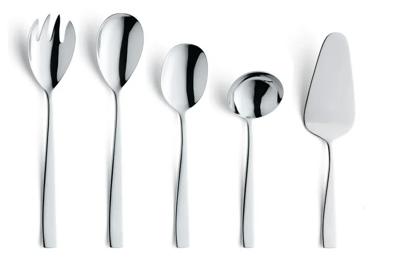 Sztuka układania sztućców na stole – jak uniknąć faux pas w towarzystwie