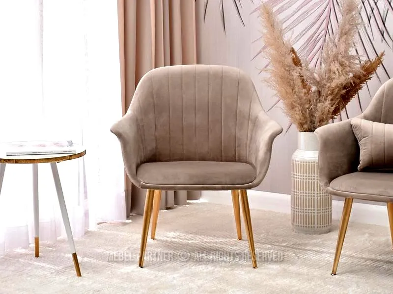 Zachwycające kolory foteli, które doskonale komponują się z beżową kanapą