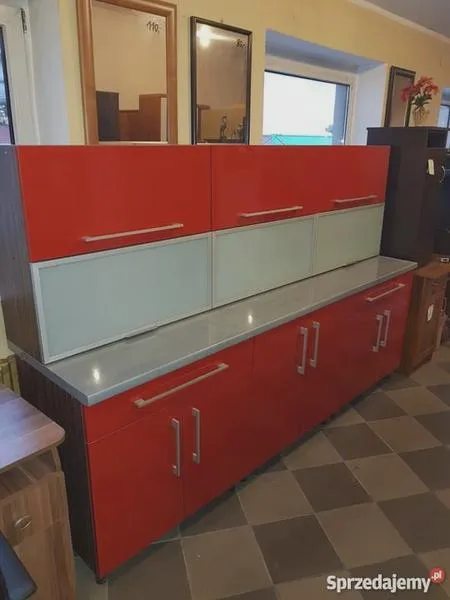 Jak łączyć czerwień z innymi barwami