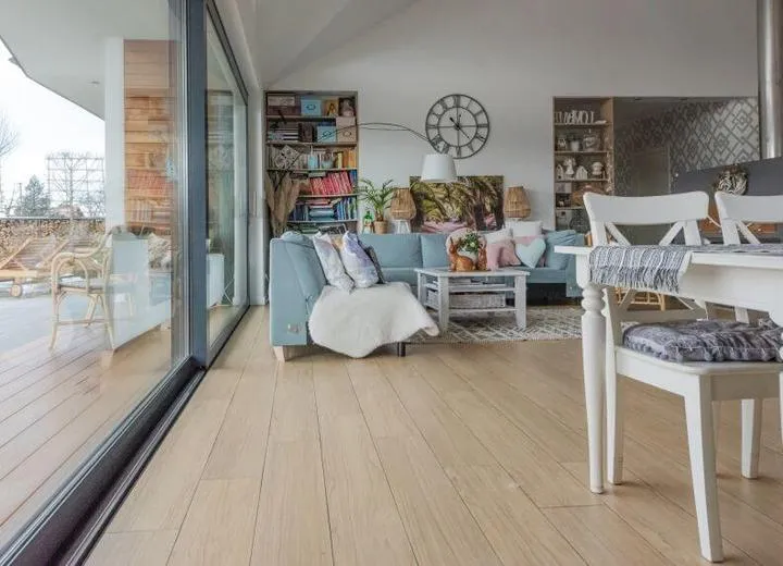 Meble wielofunkcyjne do salonu