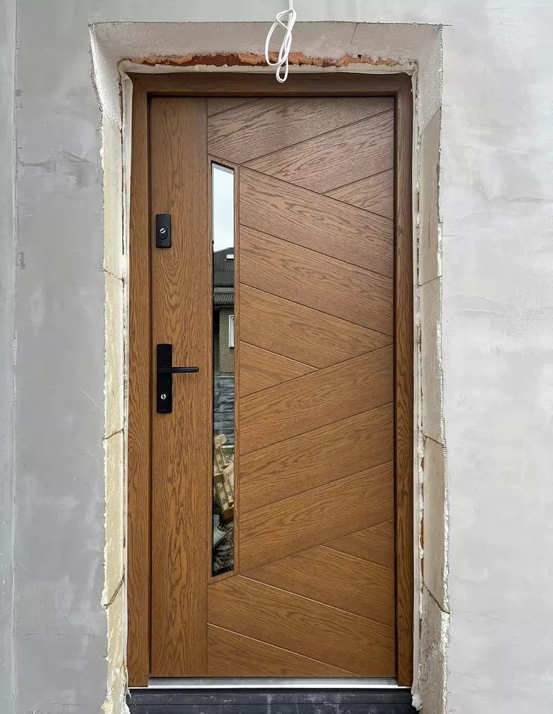 Narzędzia i materiały do montażu drzwi