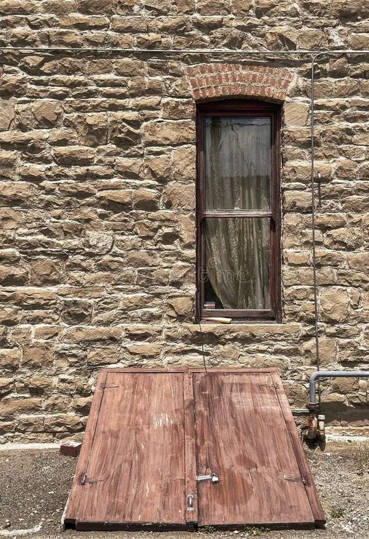 Zasłanianie drzwi we wnętrzach